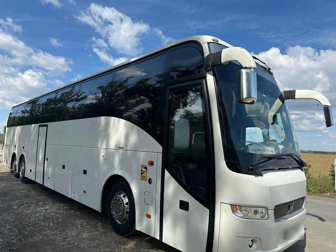 Туристичний автобус Van Hool, Volvo